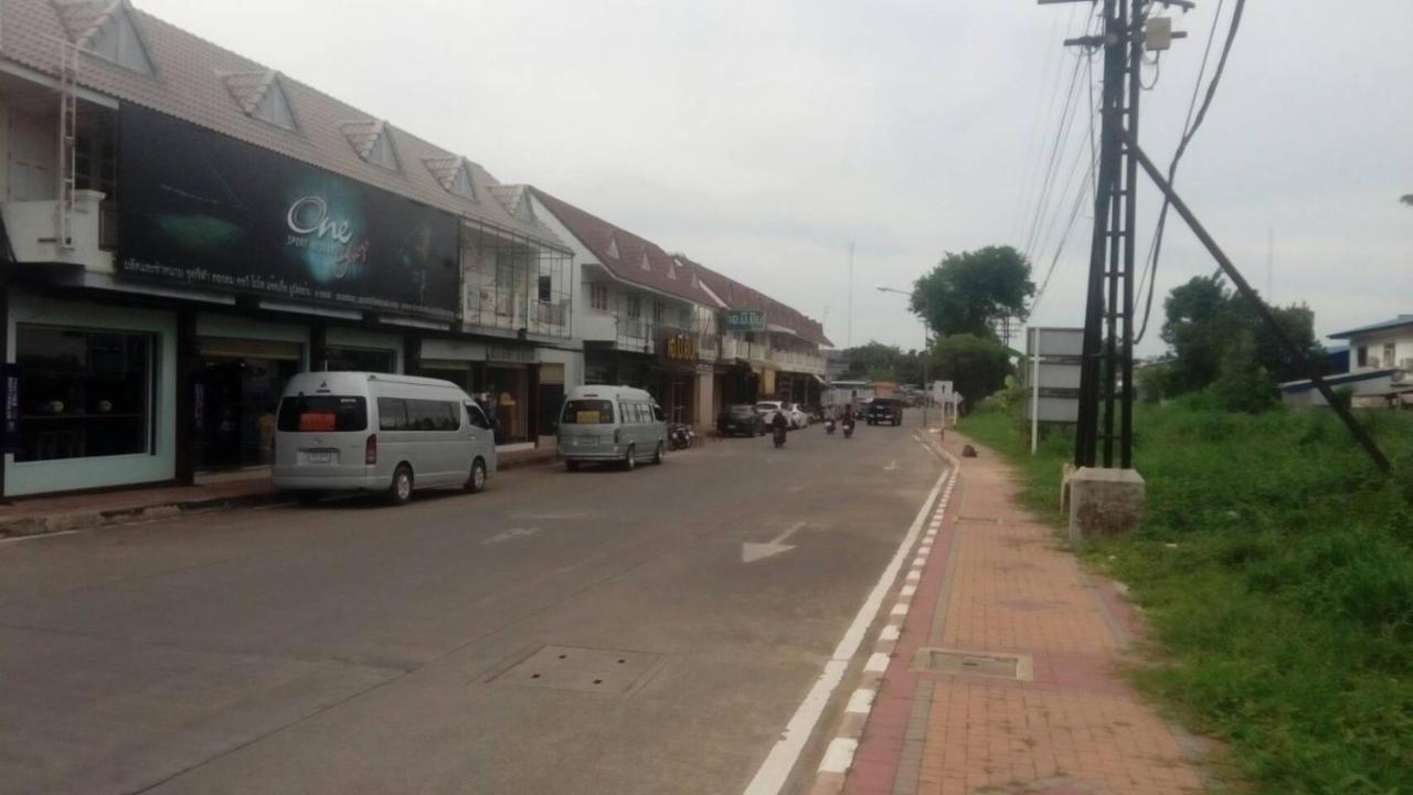 Nap Corner hostel Phitsanulok Exterior foto